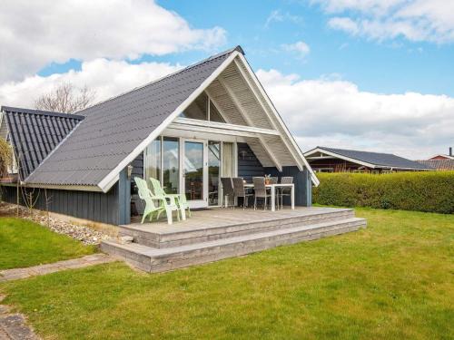 6 person holiday home in Hejls