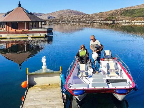 6 person holiday home in Kalvåg-By Traum