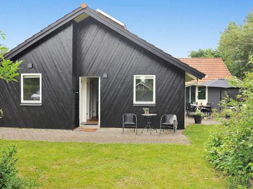 6 person holiday home in Oksbøl-By Traum