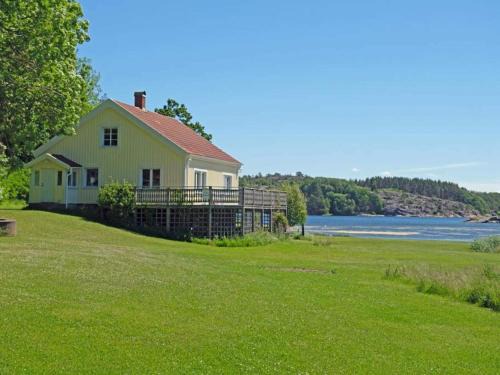 6 person holiday home in STRÖMSTAD-By Traum