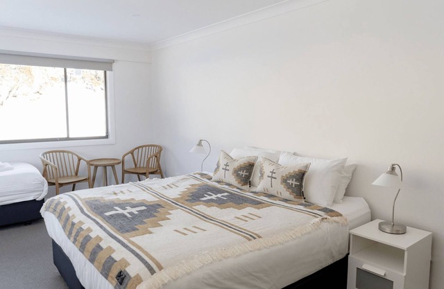 6 Share - 6 Share 2 Bedroom Suite