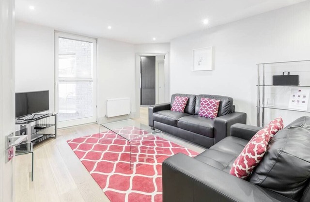 6 The Quadrant - 1 bedroom apartment