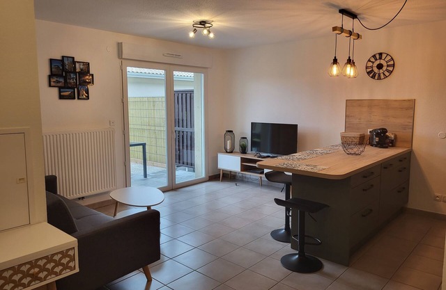60 M² APARTMENT WITH GARDEN AT BASSIN S'ARCACHON