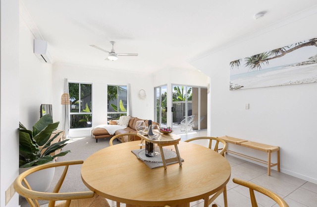 600m to esplanade - Spacious + Everything you need