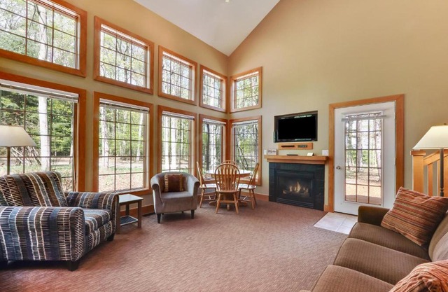 658 Disciples Village Condo