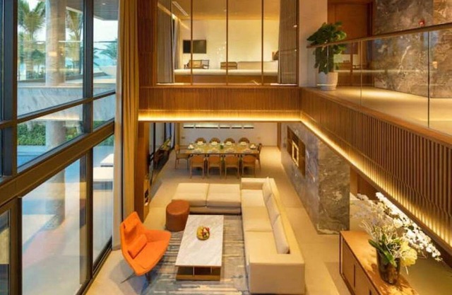 6BDR @ Beach + Pool, Jacuzzi & free Breakfast