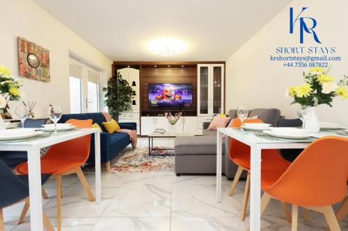 6BDR Stylist Home - 4 Parking Family & Contractor