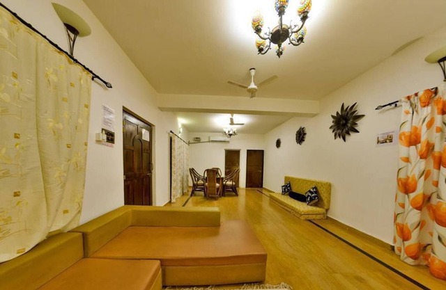 6bhk Villa con Piscina Privada y Fuente