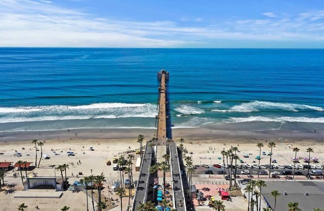 6BR Oceanside Home| BBQ |Games |Parking