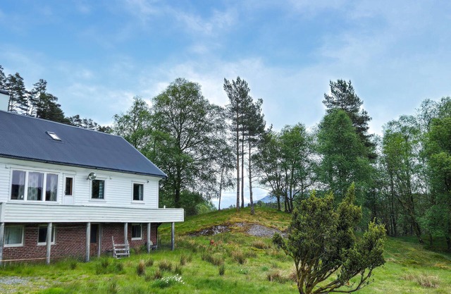 7 bedroom amazing home in Nedre Vats
