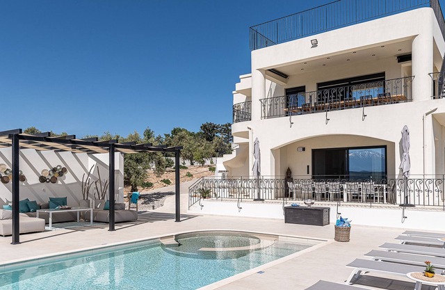 7-bedroom Villa with Private Heated Pool by Delfus