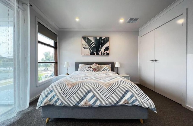 7 bedrooms Double Storey Home
