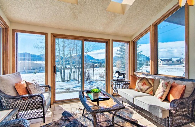 7 Mi to Rocky Mtn NP Updated Estes Park Home