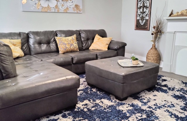 7 min walk to French Quarter Spacious Creole Cottage