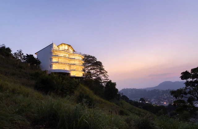 7 Minutes from from Kandy City is The Summit