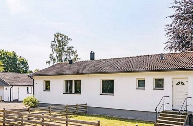 4 esrellas case en YNGSJÖ