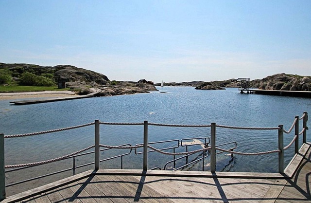 4 esrellas case en SKÄRHAMN