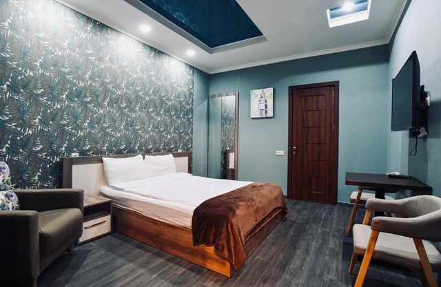 7 Rooms Hotel