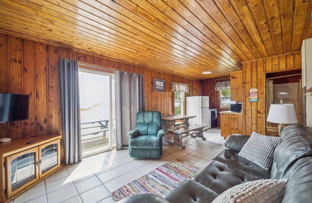 #7 | Sleeps More, Cozy, Lake Access