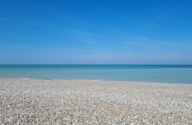 700 metres from the sea, apartment with large terrace and garden