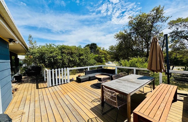 70s Beach House - backs onto the beach. Three bedrooms, great location
