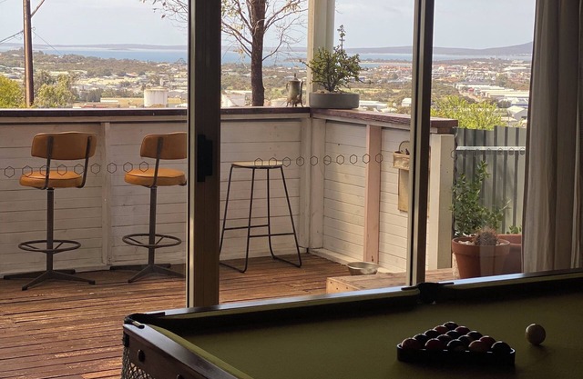 70s Retro House with Ocean Views - Family and Pet Friendly!