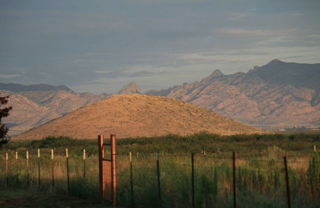 $ 735WK 25 AC RANCH w / 360 MT VIEW, 3 GhostTowns, 2 Natl Park Tons of history WiFi