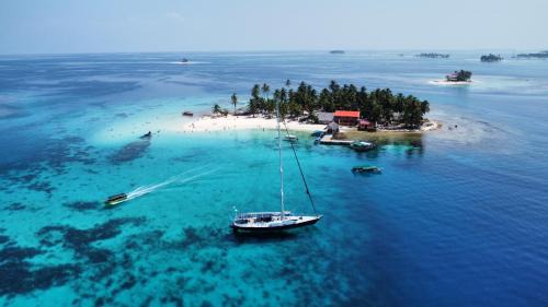 73ft Family Sailing Yacht with Crew - all inclusive
