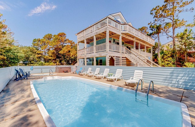 7BR Dog Friendly | Pool | Hot Tub | Game Room