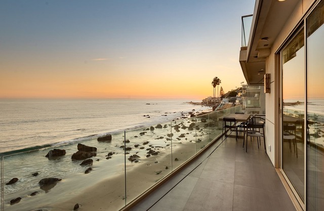 7MM Malibu Oceanfront Residence - Amazing Views