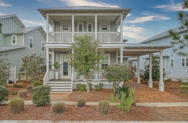 "7th Inning Stretch" NatureWalk at 30a with Bocce Court, Golf Cart and Bikes