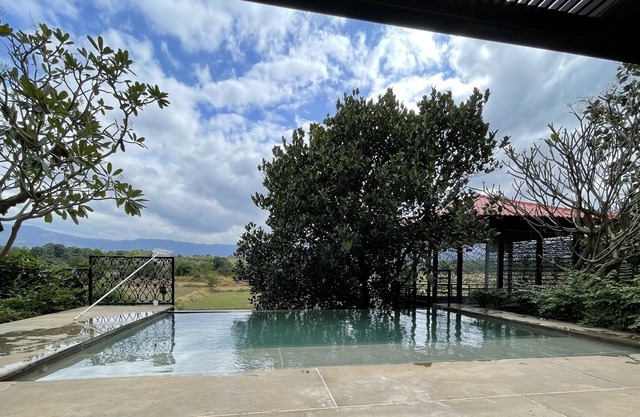 7th sky cheerful villa