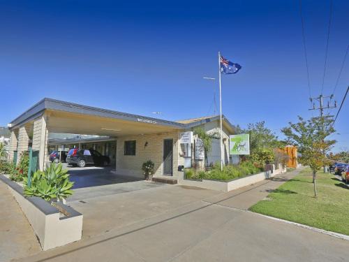 7th Street Motel
