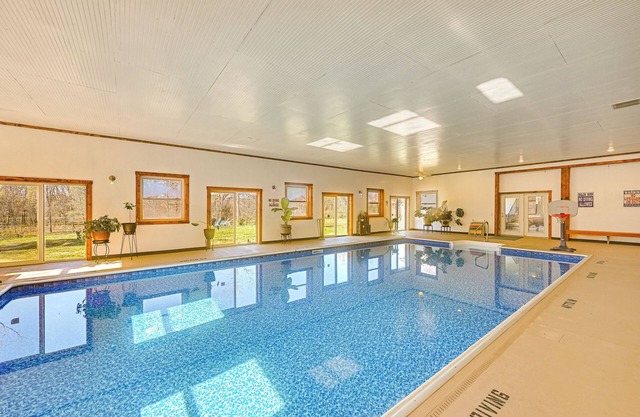 8-Acre Bridgman Oasis: Pool, Hot Tub & Game Room
