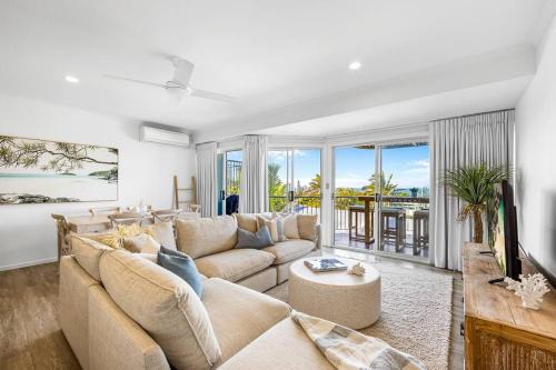 8 Andari, Sunshine Beach Luxury Beside the Beach