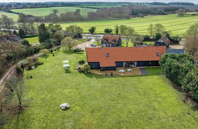 Alojamiento de 8 habitaciones en Badley, near Needham Market
