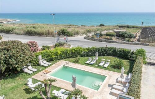8 Bedroom Gorgeous Home In Cava D'aliga
