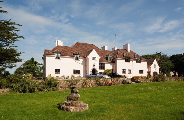 8 bedroom luxury country mansion in Galway