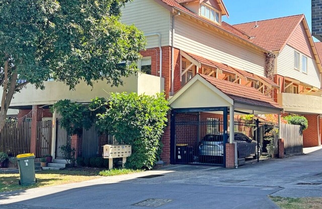 8 John St Box Hill U3 Hidden Gem 1 BRM Garage Wifi