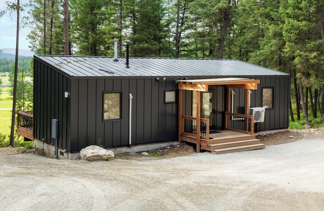 8 Miles to Downtown + Near Whitefish Resort and Lake