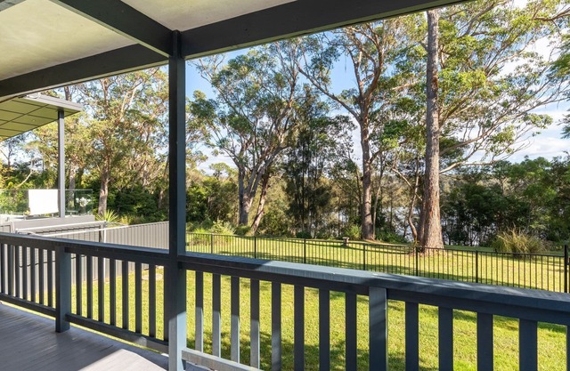 8 on The Lake- Fairhaven Pt Way