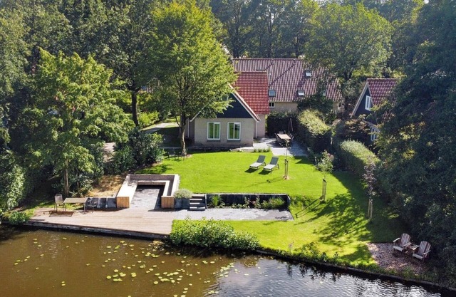 8-Person Comfort Villa