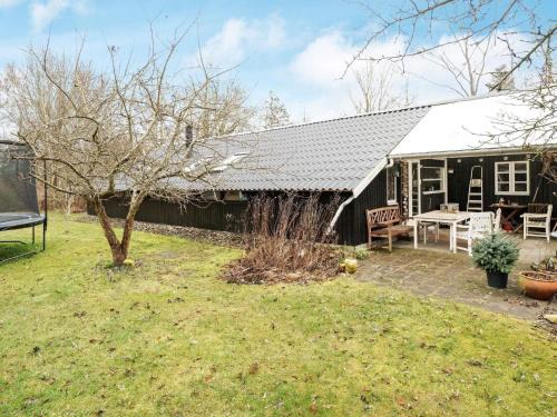 8 person holiday home in Kirke Hyllinge-By Traum