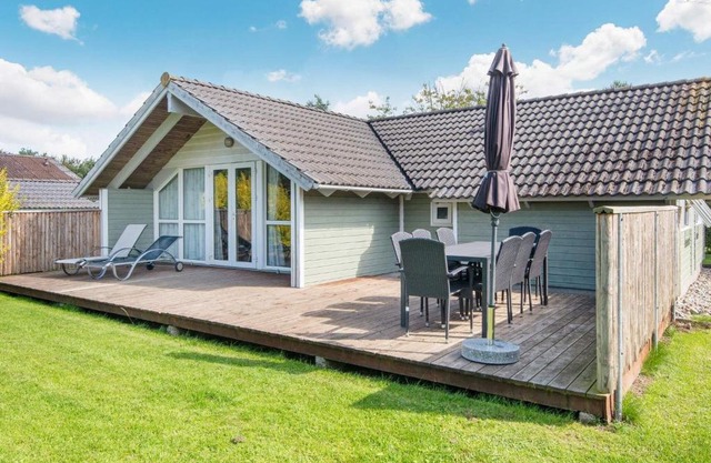 8 person holiday home in Sydals-By Traum