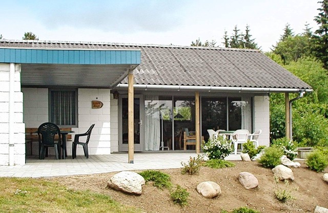 8 person holiday home in Spøttrup