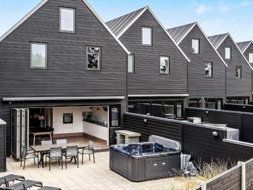 8 person holiday home in Blåvand