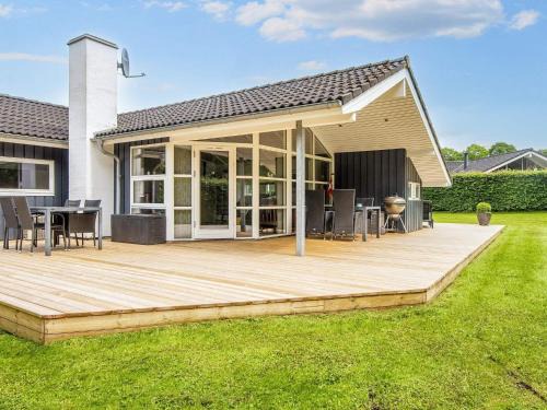 8 person holiday home in Aabenraa