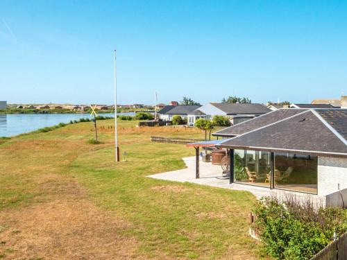 8 person holiday home in Ulfborg-By Traum