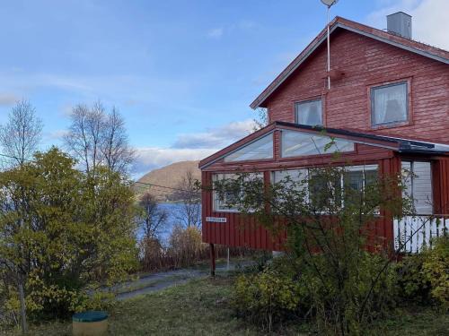 8 person holiday home in Svensby