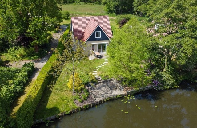 8-Person Luxury villa